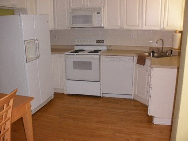 7036 Pershing Ave. 3 Beds Apartment for Rent Photo Gallery 1